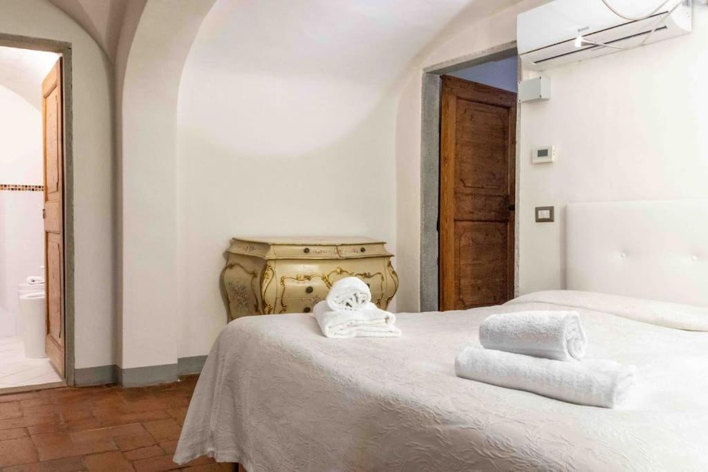Apartamento Santo Spirito 2 Bedroom *